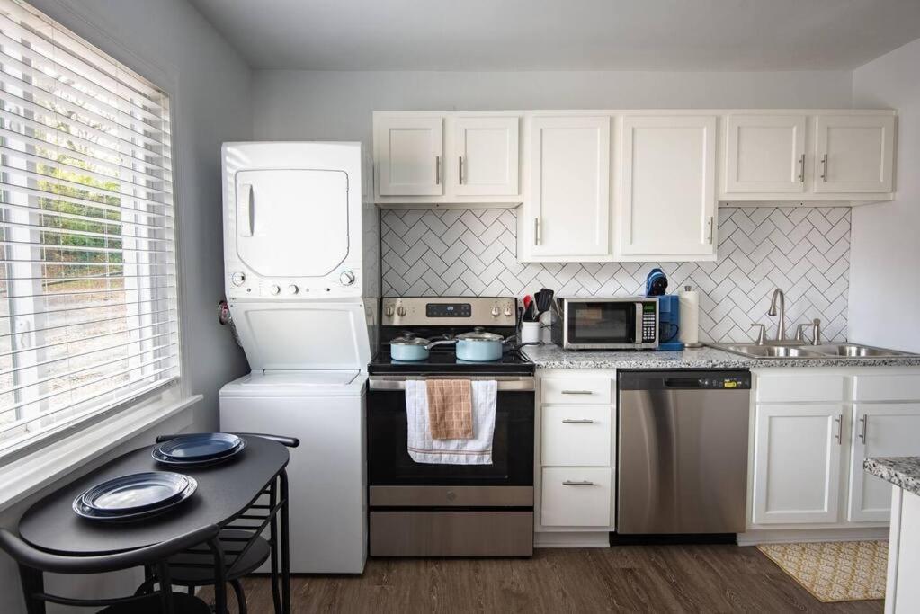 Vulcan'S Hideout / Fully Equipped Kitchen / A2 Birmingham Exterior photo