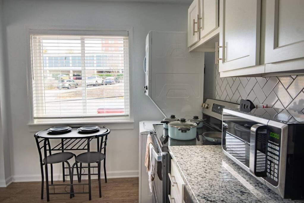 Vulcan'S Hideout / Fully Equipped Kitchen / A2 Birmingham Exterior photo